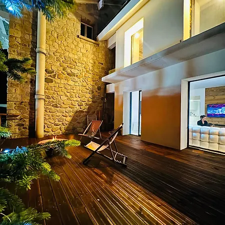 Hyper Centre Romeu, Avec Garage Et Parking